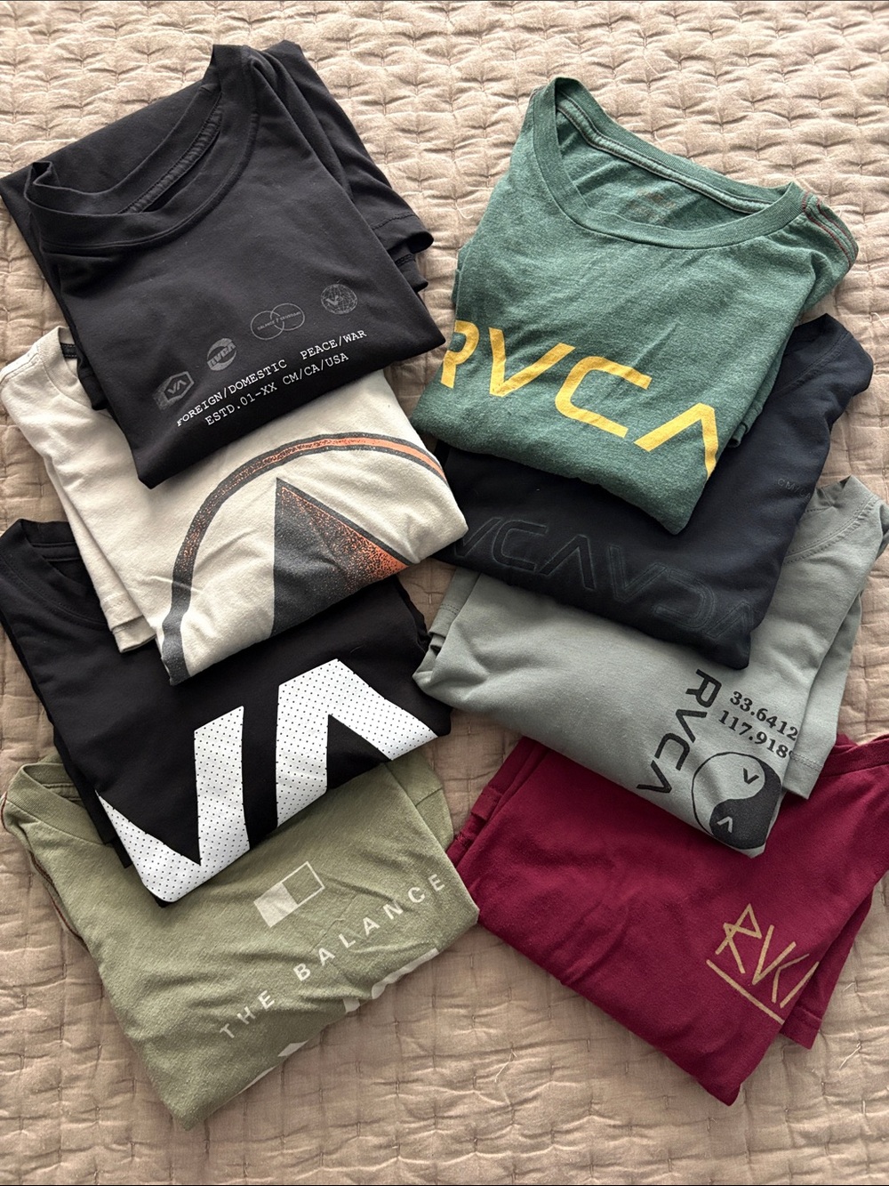 BUNDLE 📦 RVCA and Volcom Men's Short Sleeve Tee Stack